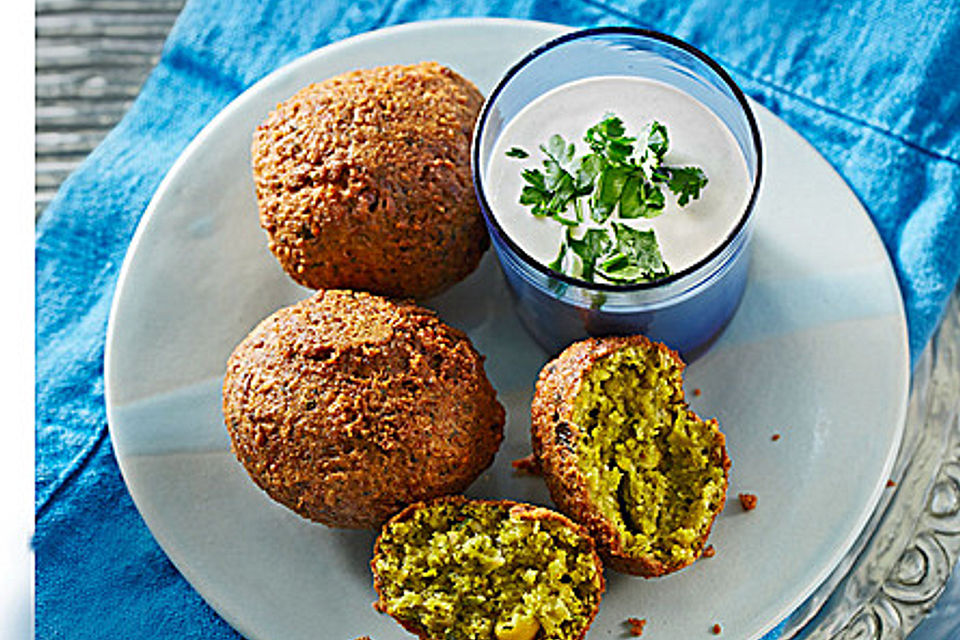 Falafel mit Tahini-Sauce