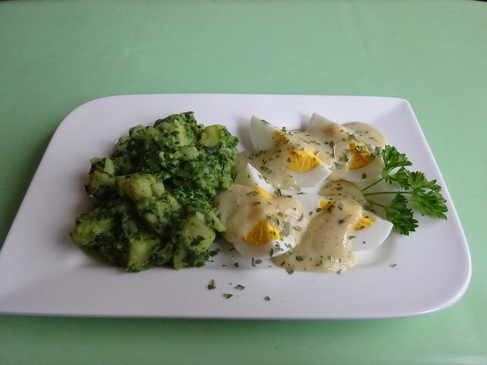 Eiersoße mit Spinat und Kartoffeln von Shila88| Chefkoch