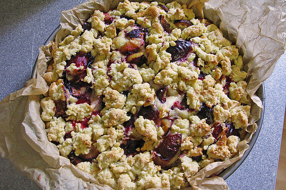 Zwetschgen-Streusel- Blechkuchen