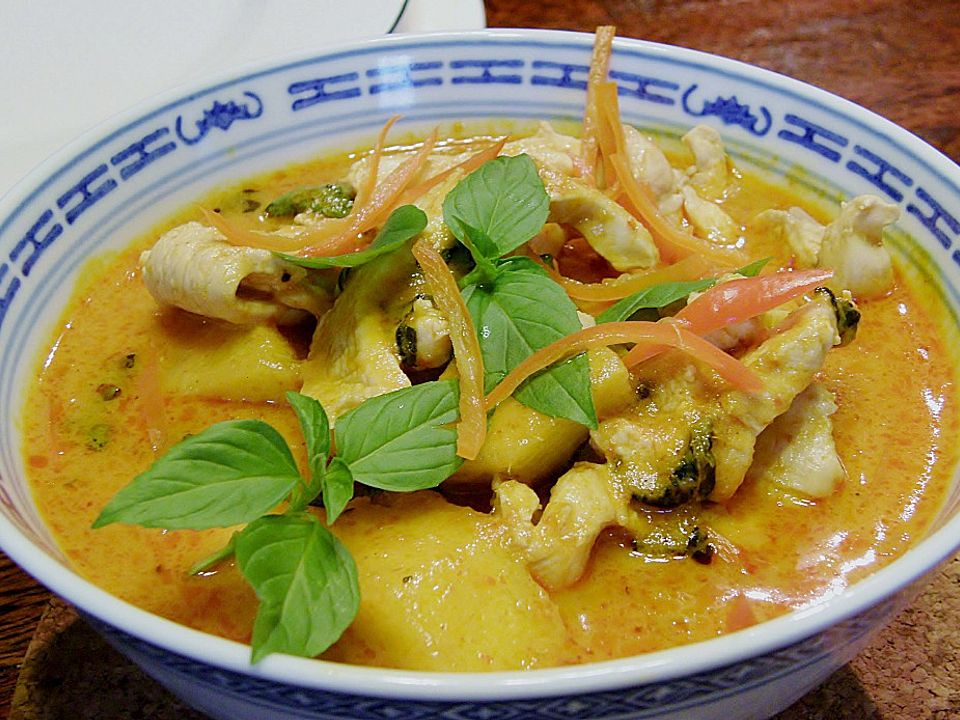 Südthailändisches Curry mit Garnelen und Ananas von Dorry| Chefkoch