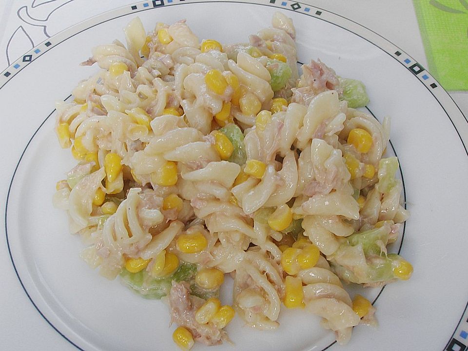 Nudelsalat mit Thunfisch und Mais von bausel29| Chefkoch
