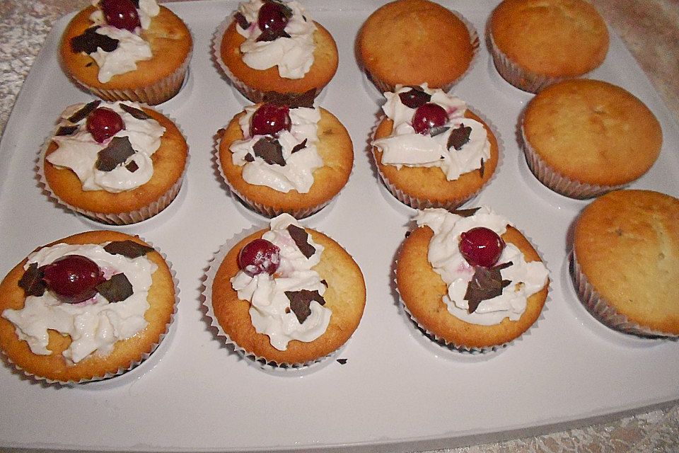 Schwarzwälder Kirsch-Cupcakes