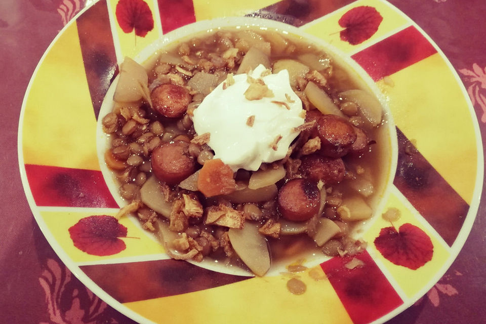 Rote Linsensuppe mit Cabanossi