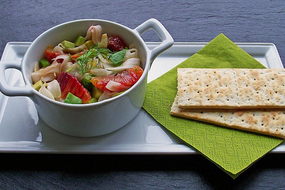 Fenchelsalat mit Avocado und Ingwervinaigrette