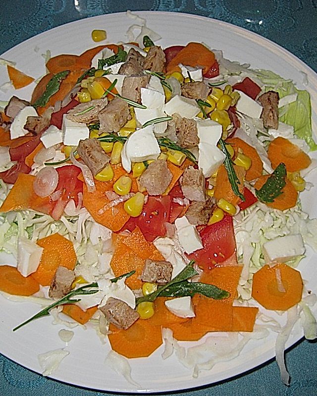 Pappsatt-Salatteller à la Kiwinaschkatze