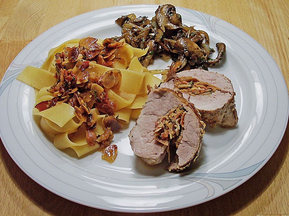 Gefüllte Schweinelende mit Mandeln, Bacon und Sesam| Chefkoch