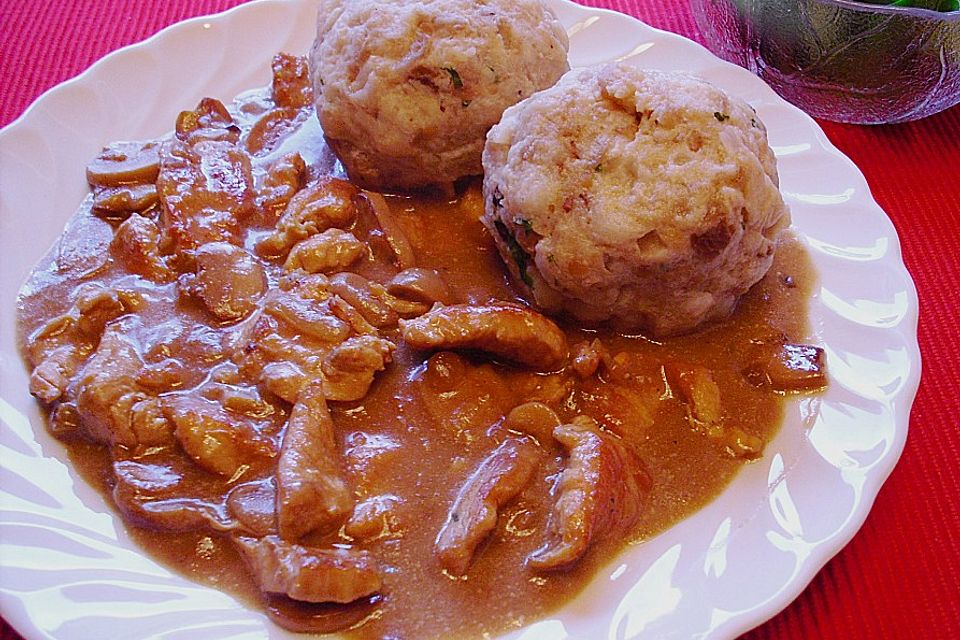 Tiroler Speckknödel