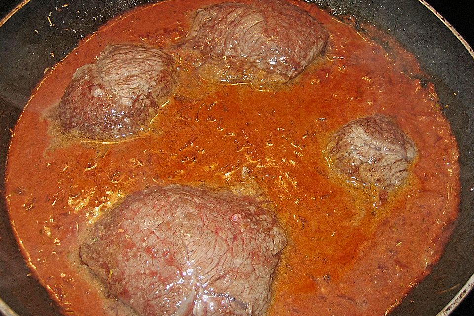 Rindersteaks in Rotweinsauce