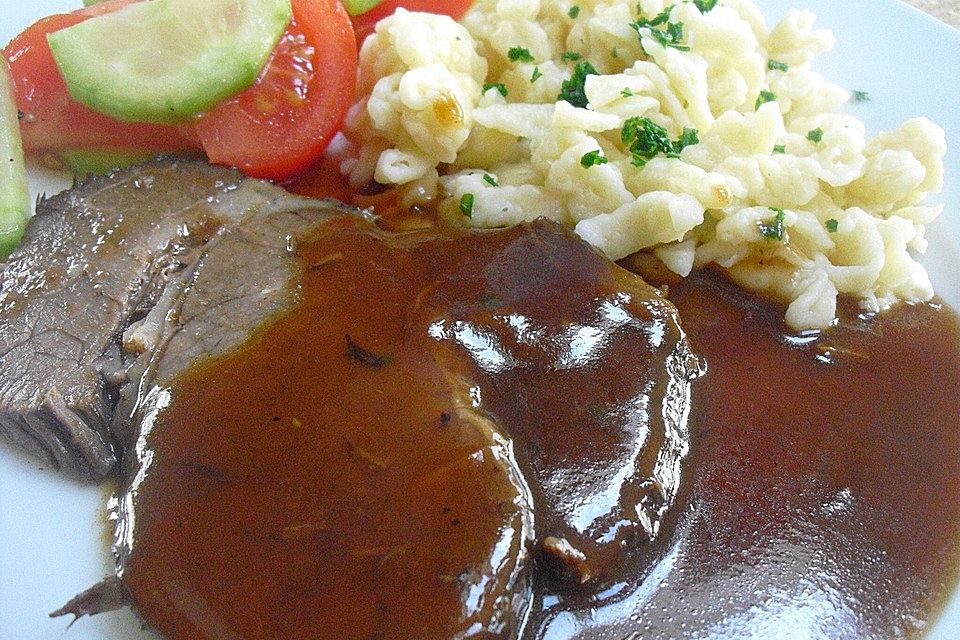 Rinderbraten in Rotweinsoße