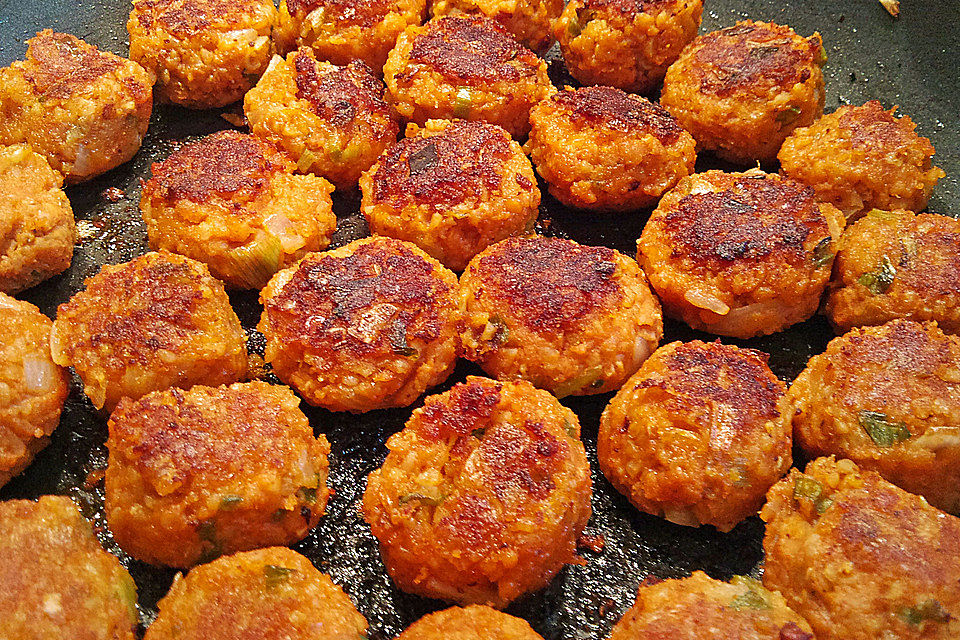 Linsenbällchen mit Tzatziki