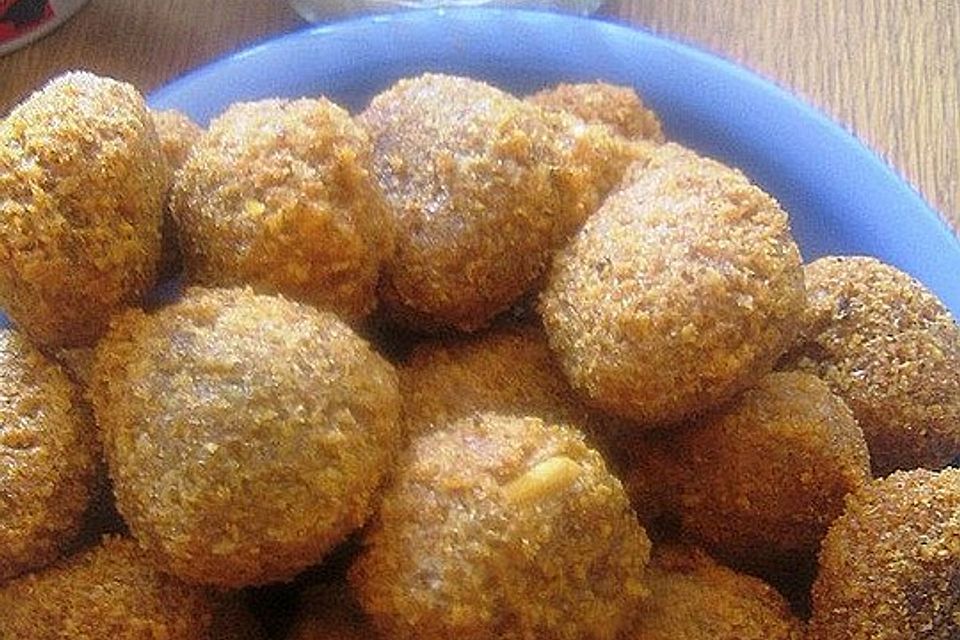 Linsenbällchen mit Tzatziki