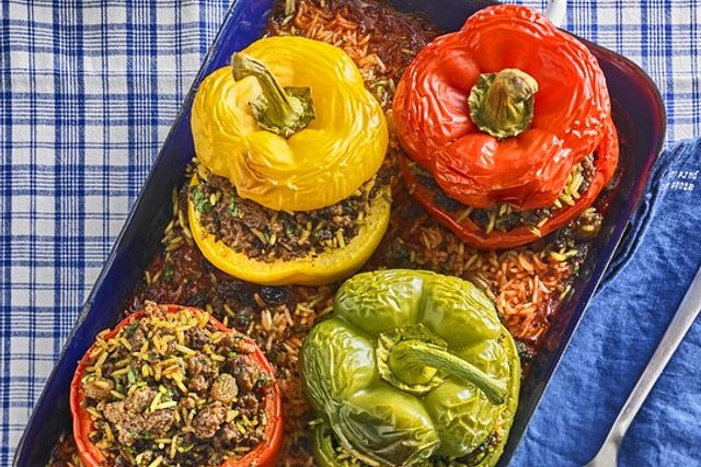 Gefüllte Paprika mit Joghurtsoße von CK_Print-MagazinThomasNeckermann