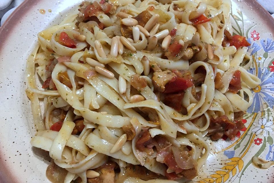 Pasta mit Pfifferlingen