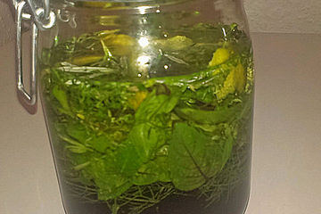 Maritchens Kräuterlikör mit Wermutkraut