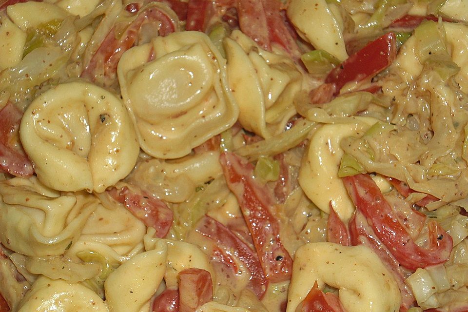 Tortellini-Wirsing Pfanne