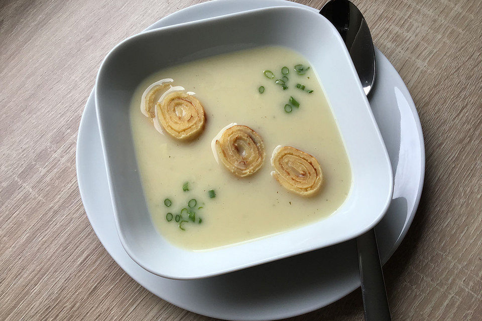 Spargelsuppe à la Fini