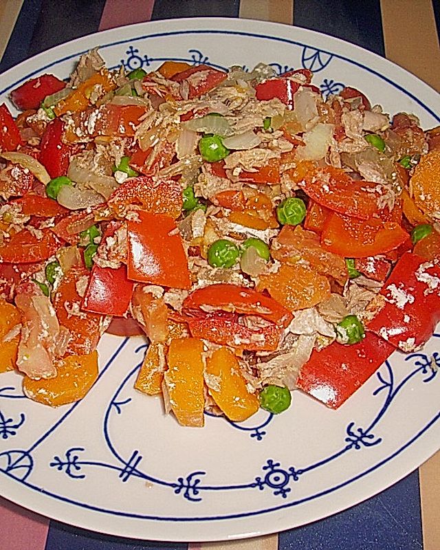 Thunfischpfanne oder Thunfischsalat mit Gemüse