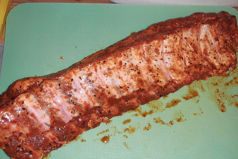 Spareribs mit selbstgemachter BBQ-Sauce