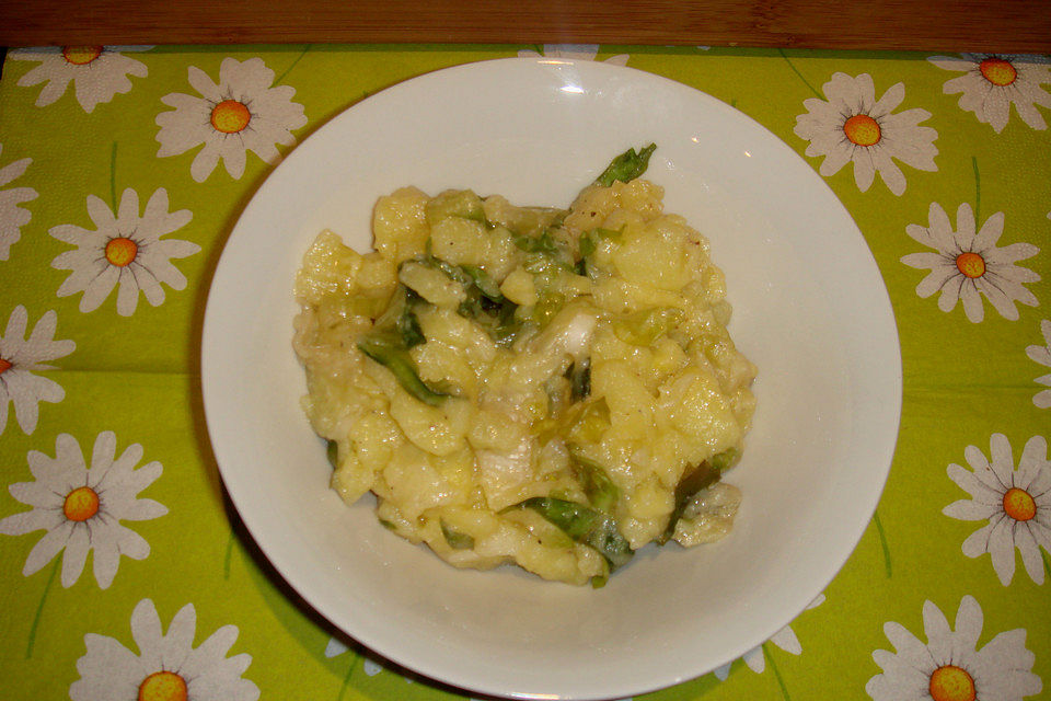 Gemischter Kartoffelsalat mit Endivien