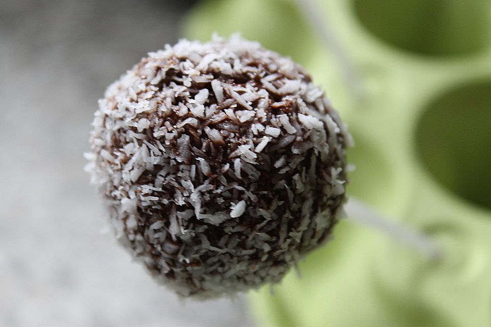 Coconut Cake Pops