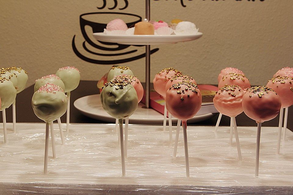 Lemon Cake Pops