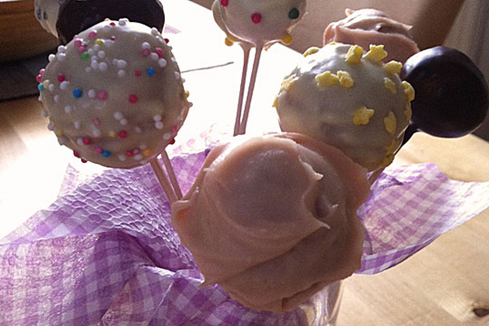 Lemon Cake Pops