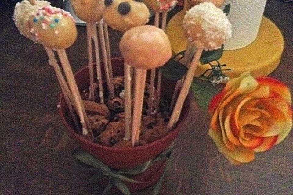 Lemon Cake Pops