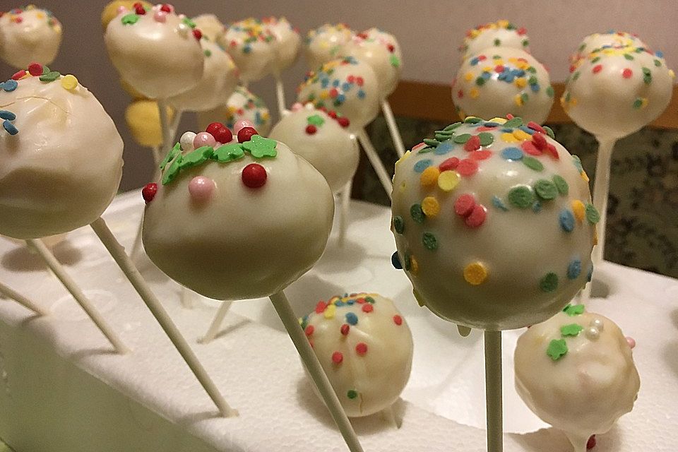 Lemon Cake Pops