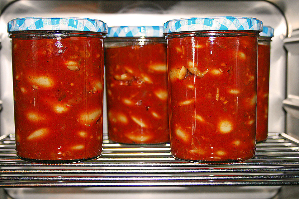 Gigandes-große weiße Bohnen in Tomatensauce