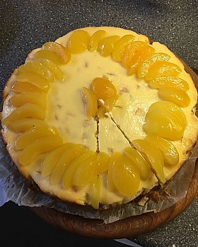 Aprikosen-Ricotta-Kuchen