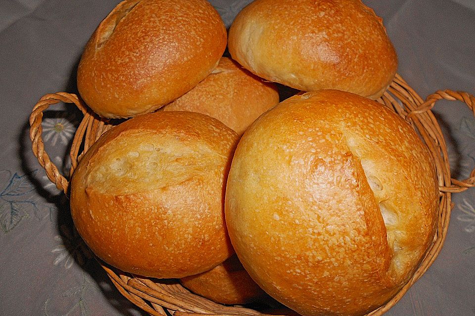 Albertos Weißwein-Laugenbrötchen