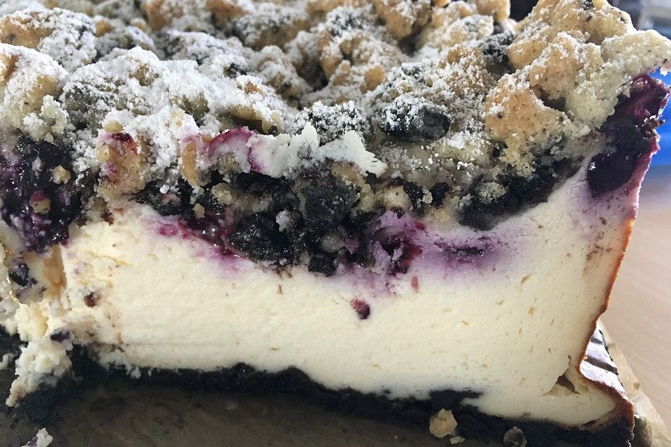 Oreo Blueberry Cheesecake