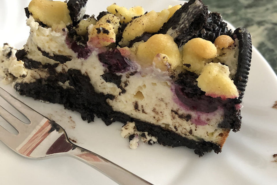 Oreo Blueberry Cheesecake