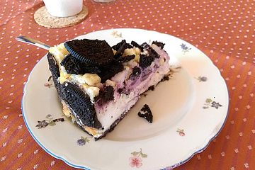 Oreo Blueberry Cheesecake