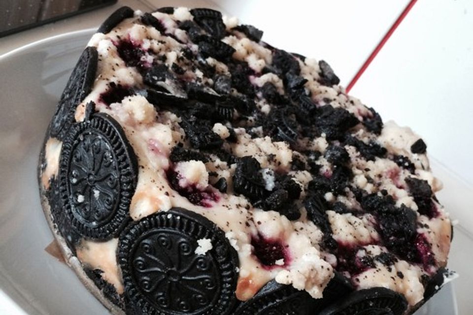 Oreo Blueberry Cheesecake