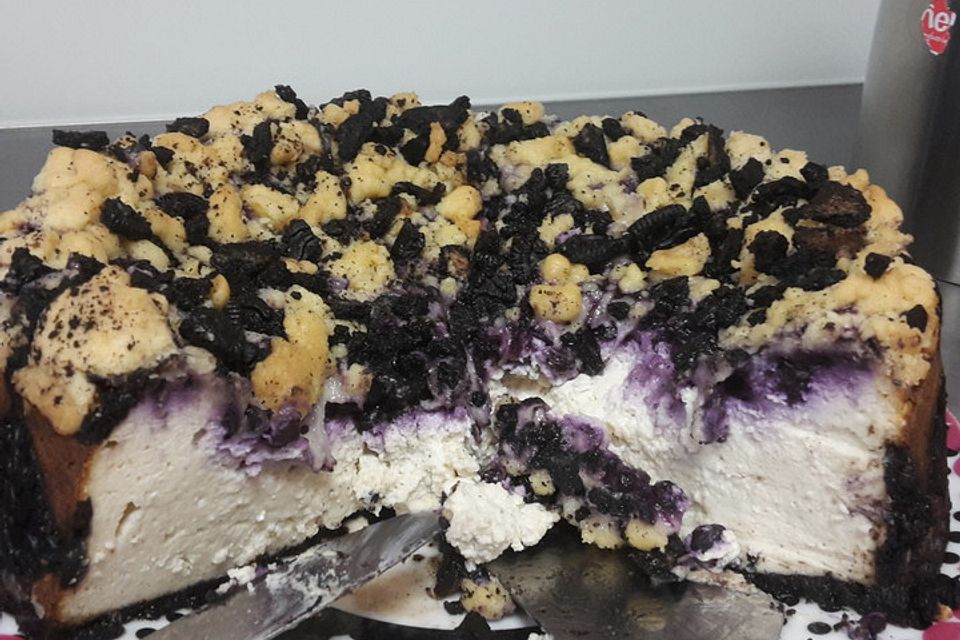 Oreo Blueberry Cheesecake