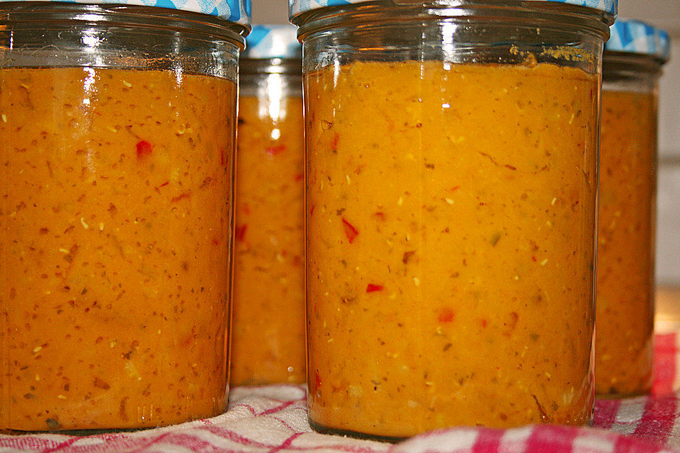 Rote Linsensuppe mit Kokosmilch zum Einkochen