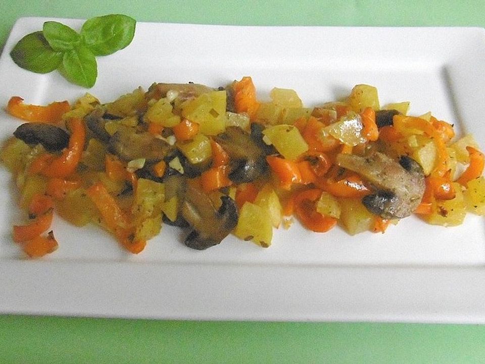 Kartoffelpfanne mit Paprikaschoten und Champignons von Koelkast| Chefkoch