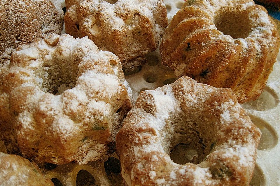 Marzipan-Früchtekuchen Marzipan-Früchtekuchen