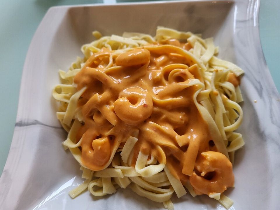 Spaghetti mit scharfer Paprika-Brunch-Sauce von Pferdenarrhb| Chefkoch