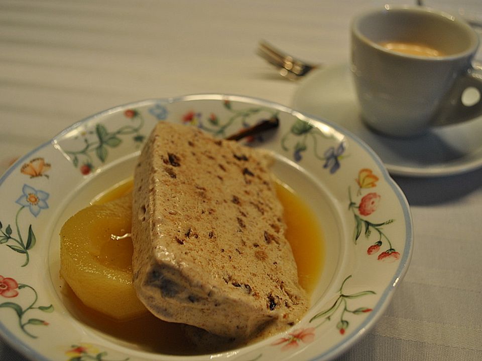 Lebkuchenparfait mit Glühweinschaum und Schlosserbuben von Tickerix ... Lebkuchenparfait mit Glühweinschaum und Schlosserbuben von Tickerix ...