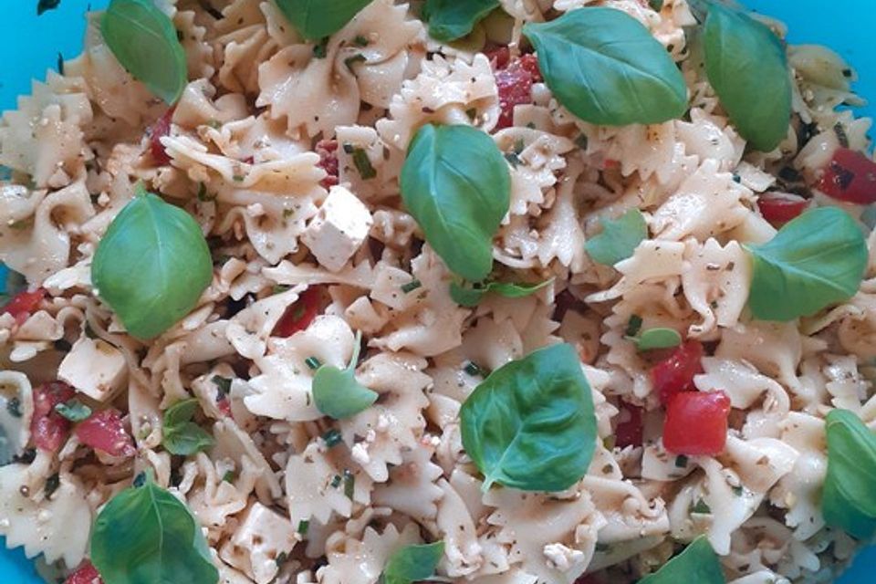 Nudelsalat alla Sonnenschein Nudelsalat alla Sonnenschein