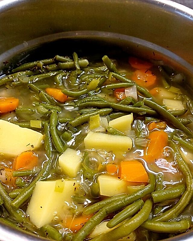 Grüne Bohnen-Möhren-Suppe