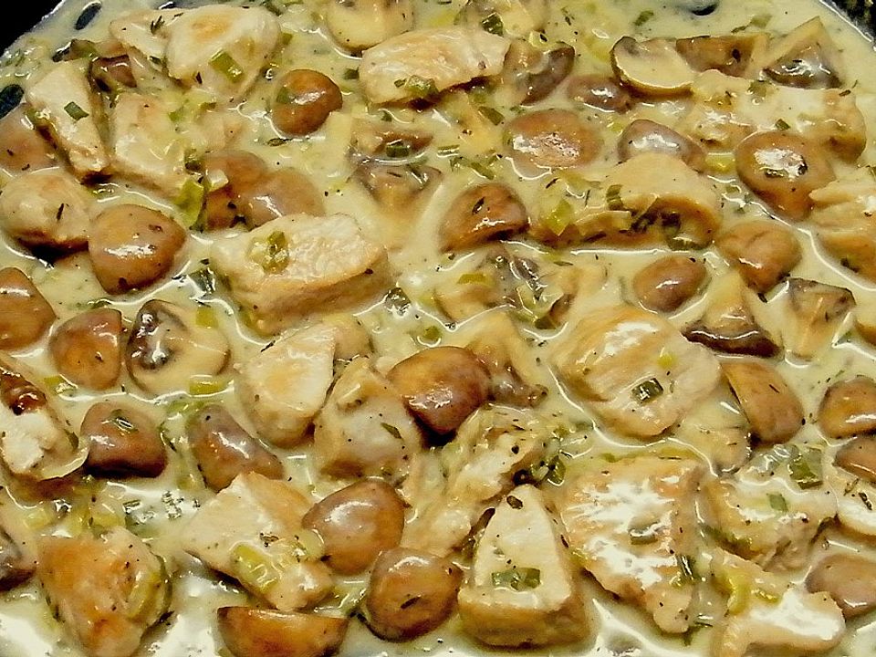 Putengulasch mit Champignons von lolo170584 | Chefkoch