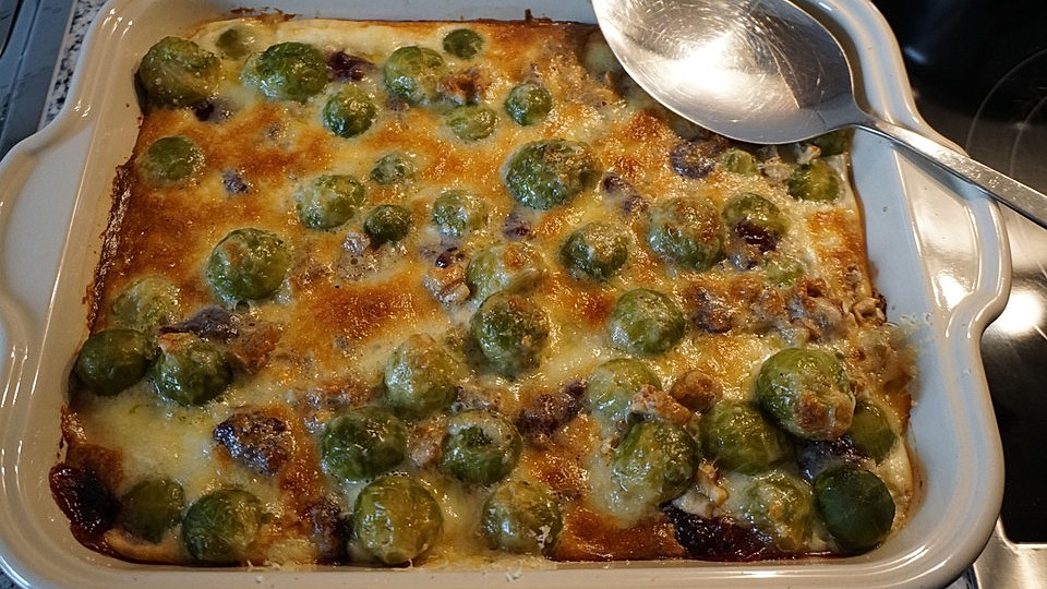 Raffinierter herbstlicher Rosenkohlgratin von Happiness| Chefkoch Raffinierter herbstlicher Rosenkohlgratin von Happiness| Chefkoch