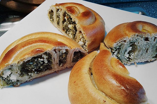 Griechische gefüllte Pita mit Spinat und Schafskäse von gloryous| Chefkoch