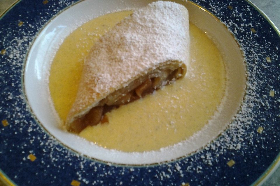 Wiener Apfelstrudel