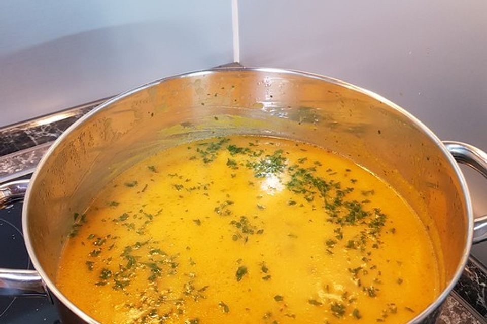 Kürbissuppe mit Hackfleisch