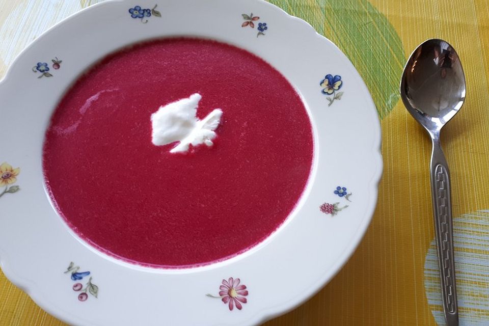 Rote Bete–Orangen-Suppe