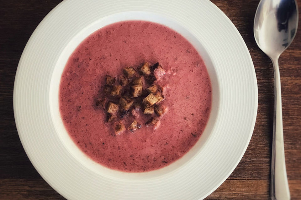 Rote Bete–Orangen-Suppe